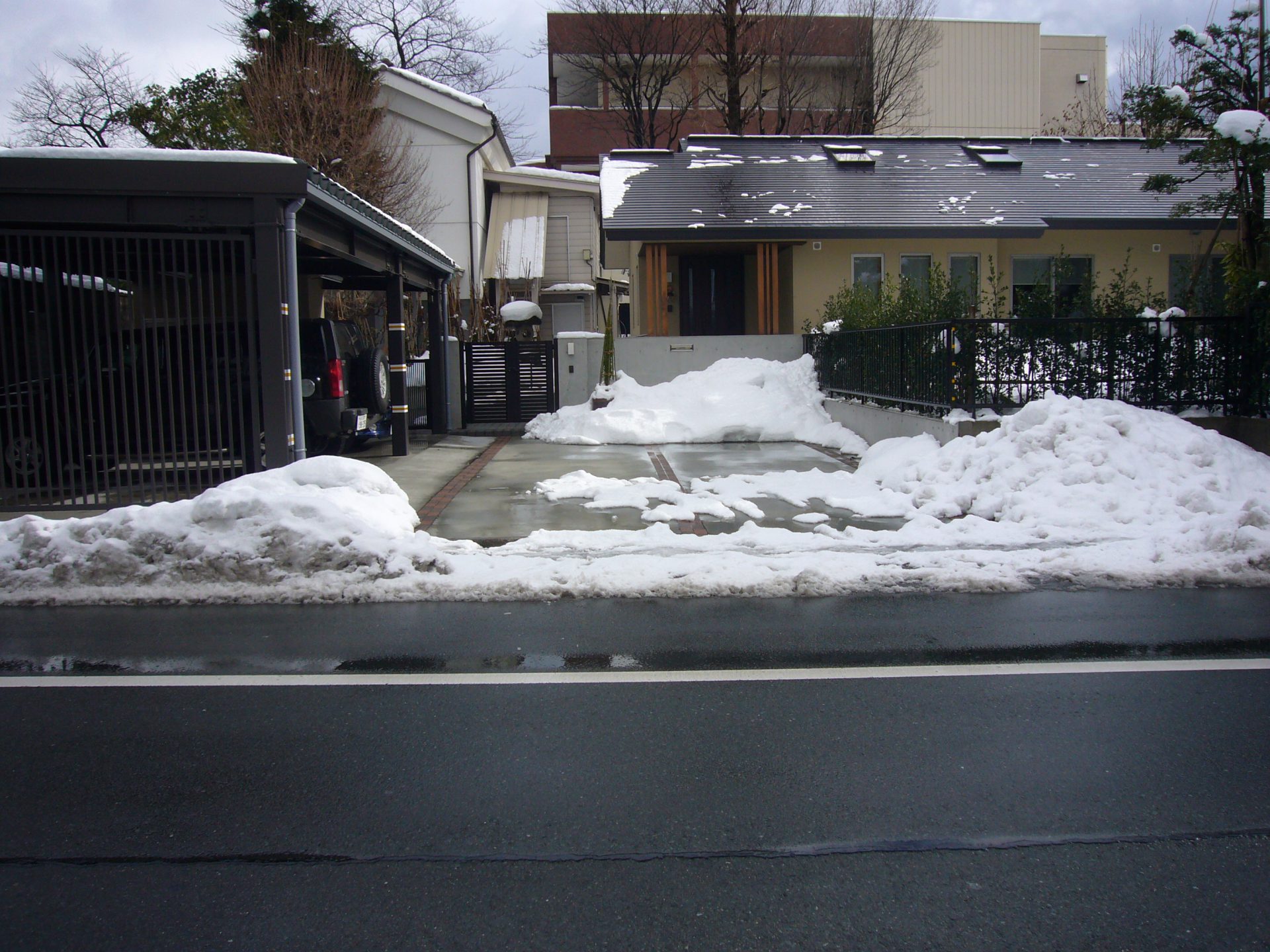 山形市住宅駐車場