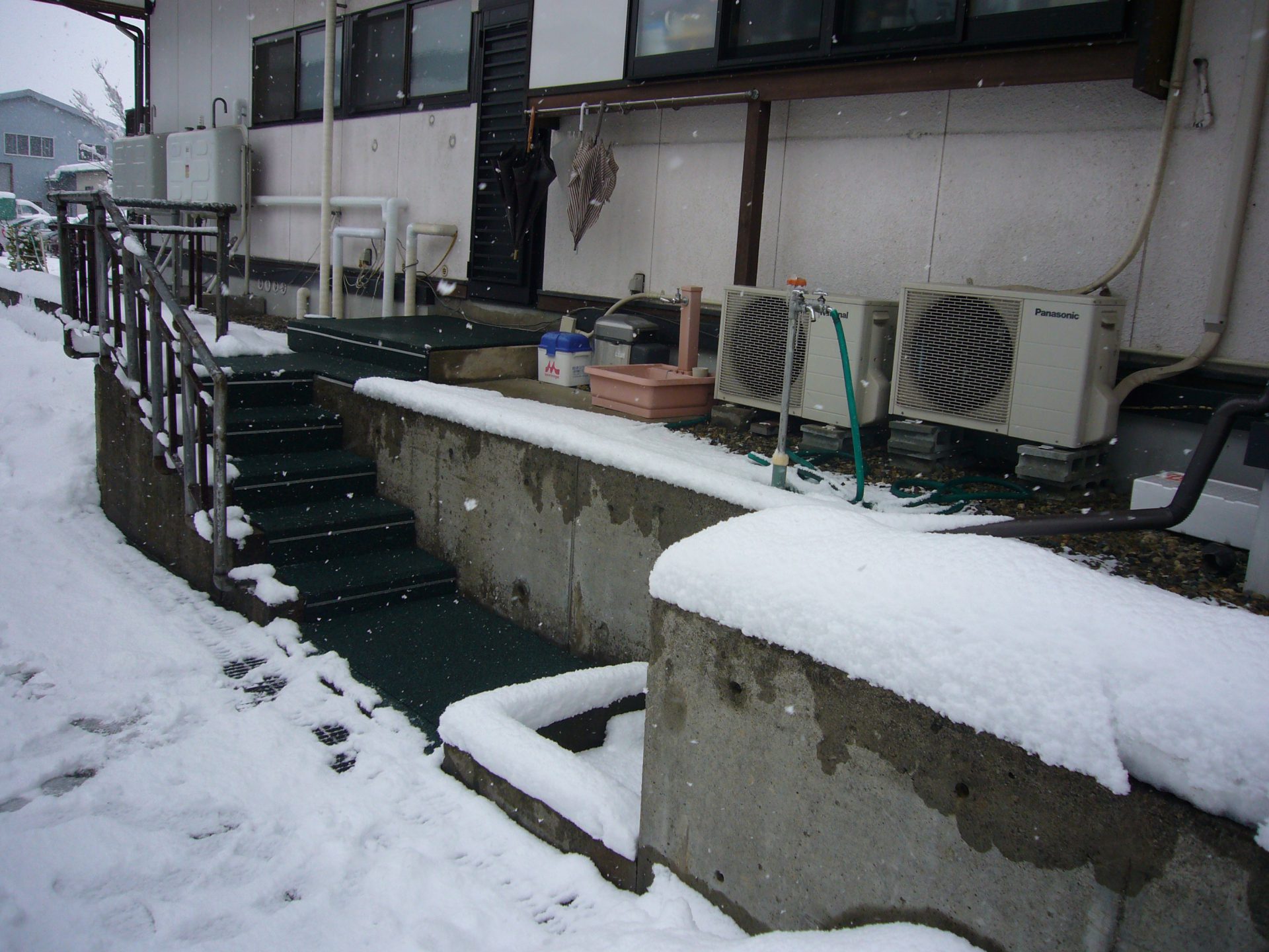 天童市住宅・勝手口融雪